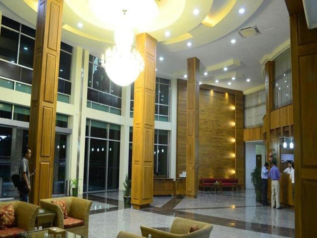 Myat Nan Yone Hotel Naypyidaw Экстерьер фото