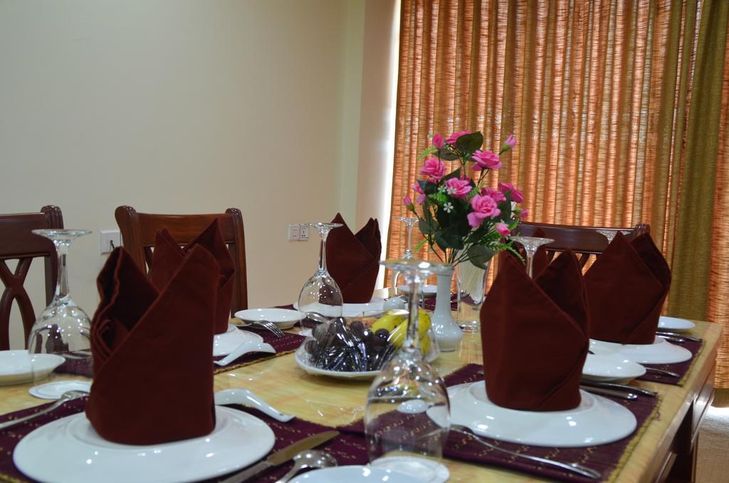 Myat Nan Yone Hotel Naypyidaw Экстерьер фото