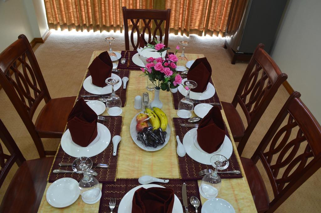 Myat Nan Yone Hotel Naypyidaw Экстерьер фото