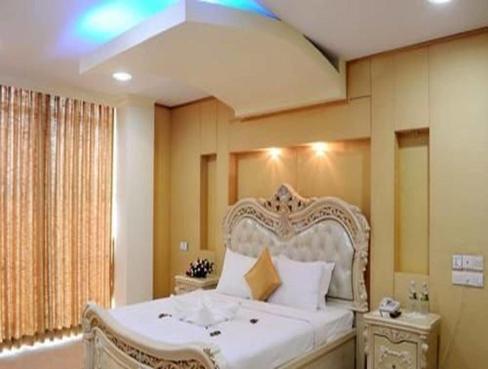 Myat Nan Yone Hotel Naypyidaw Экстерьер фото
